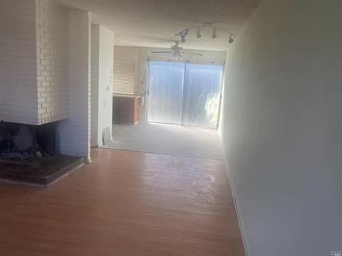 165 Teri Ct, Vallejo, CA 94589 photo 6