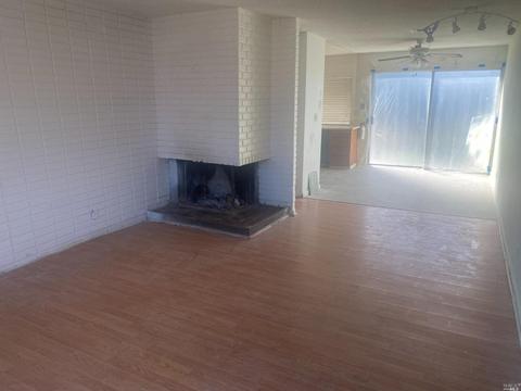 165 Teri Ct, Vallejo, CA 94589 photo 2