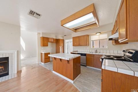 789 Knights Cir, Vallejo, CA 94591 photo 13