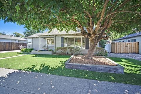 2014 E Haven Dr, Santa Rosa, CA 95404 photo 1