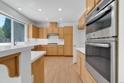 824 Sandhurst Dr, Vallejo, CA 94591 photo 9
