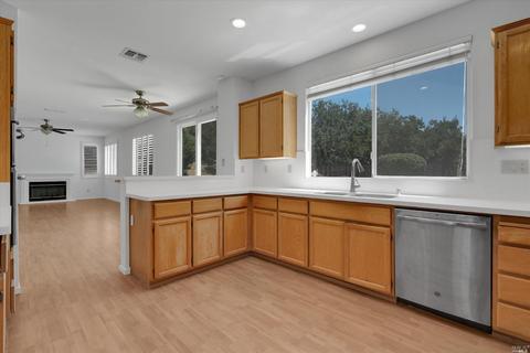 824 Sandhurst Dr, Vallejo, CA 94591 photo 11