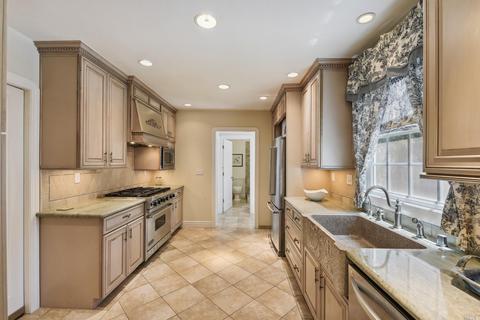 645 Washington St, Vallejo, CA 94590 photo 14