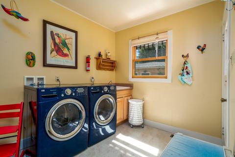 890 N Oak St, Ukiah, CA 95482 photo 16
