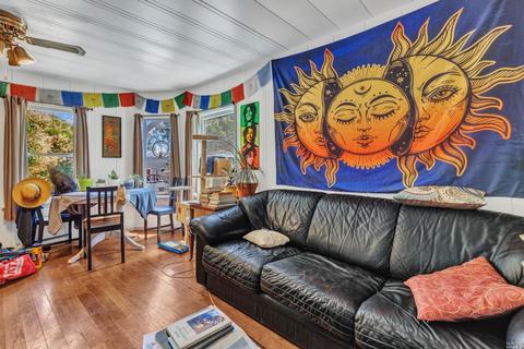713 6th St, Vallejo, CA 94590 photo 3