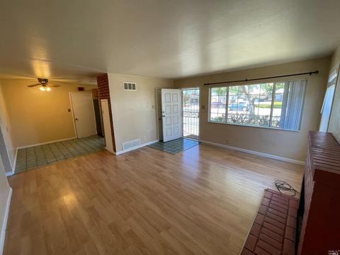 2827 Webb St, Vallejo, CA 94591 photo 4