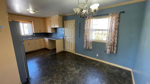 1069 Stevenson St, Santa Rosa, CA 95404 photo 6