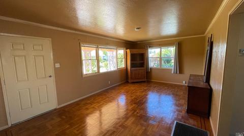 1069 Stevenson St, Santa Rosa, CA 95404 photo 4