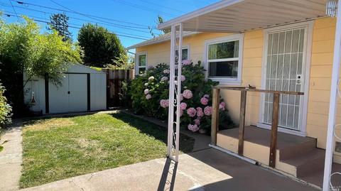 1069 Stevenson St, Santa Rosa, CA 95404 photo 8