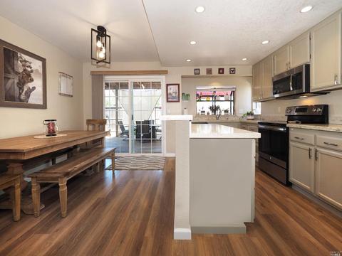 110 Greenbrook Ct, Windsor, CA 95492 photo 7