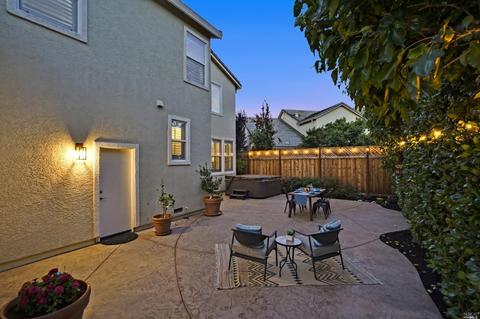 701 Burgundy Way, Windsor, CA 95492 photo 3