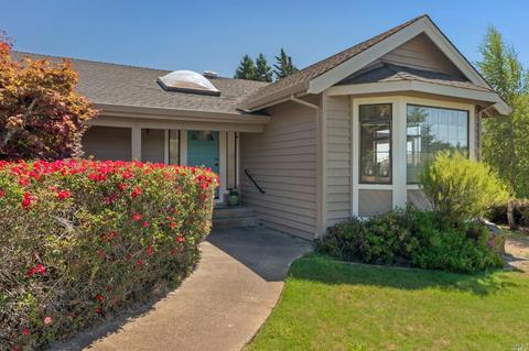 2207 Schaeffer Rd, Sebastopol, CA 95472 photo 2
