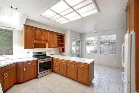 2147 Cobblestone Ave, Fairfield, CA 94534 photo 9
