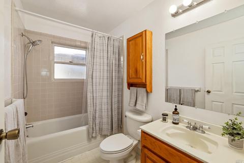118 Fairmont Ave, Vallejo, CA 94590 photo 12