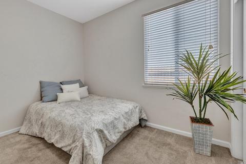 536 Edenderry Dr, Vacaville, CA 95688 photo 24