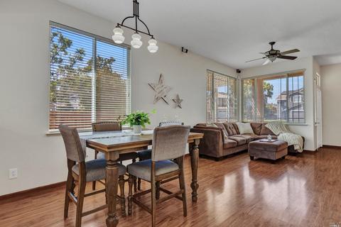 536 Edenderry Dr, Vacaville, CA 95688 photo 6