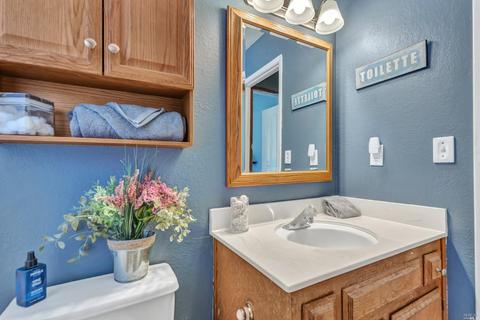643 Oakbrook Dr, Fairfield, CA 94534 photo 29