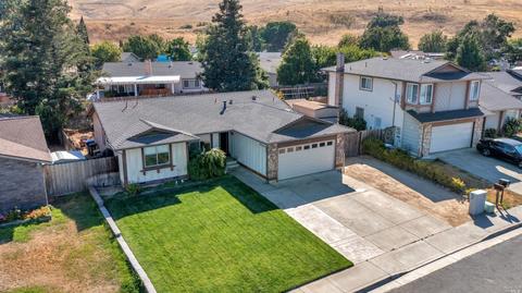 643 Oakbrook Dr, Fairfield, CA 94534 photo 2