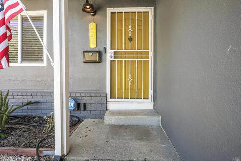 191 E Deodara St, Vacaville, CA 95688 photo 5