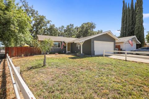 191 E Deodara St, Vacaville, CA 95688 photo 2