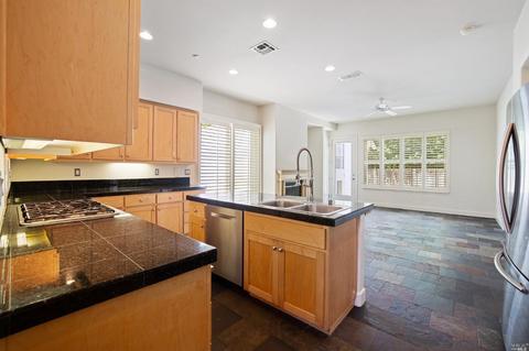 220 Macarthur Ln, Sonoma, CA 95476 photo 6