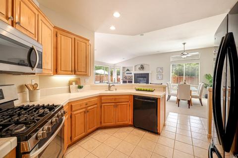 7110 17th Hole Dr, Windsor, CA 95492 photo 14