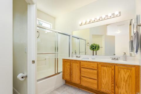 930 Summerbreeze Ct, Vacaville, CA 95687 photo 21