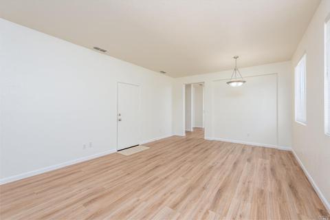 930 Summerbreeze Ct, Vacaville, CA 95687 photo 7