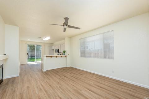 930 Summerbreeze Ct, Vacaville, CA 95687 photo 9
