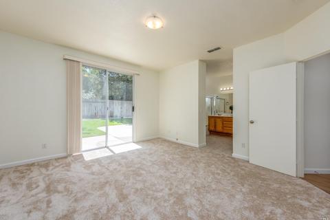 930 Summerbreeze Ct, Vacaville, CA 95687 photo 18