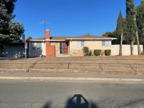 1421 Griffin Dr, Vallejo, CA 94589 photo 2
