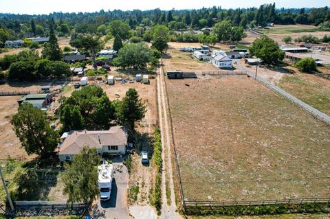 1886 Cooper Rd, Sebastopol, CA 95472 photo 4