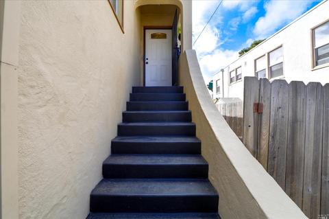 1315 Ryder St, Vallejo, CA 94590 photo 2