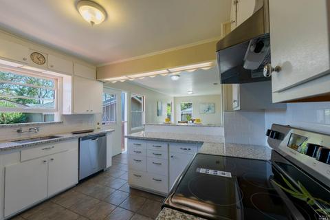 2433 Helen Ave, Vallejo, CA 94591 photo 9