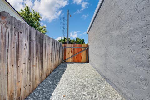 206 Grapewood St, Vallejo, CA 94591 photo 36