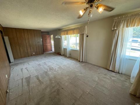 2 Laurel St, Vallejo, CA 94591 photo 5