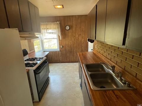 2 Laurel St, Vallejo, CA 94591 photo 6