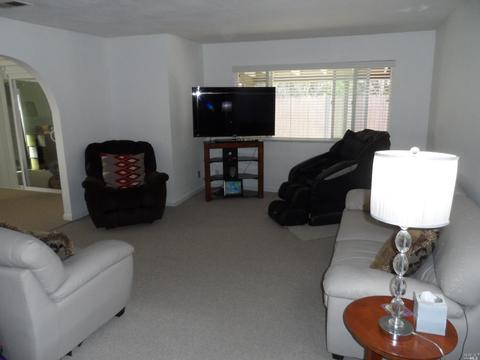 407 E Alaska Ave, Fairfield, CA 94533 photo 14