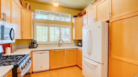2759 Parkview Ter, Fairfield, CA 94534 photo 10