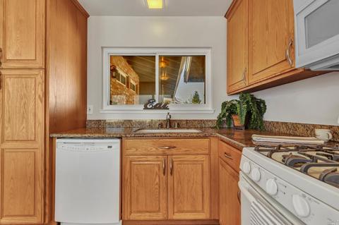 1543 Granada St, Vallejo, CA 94591 photo 6