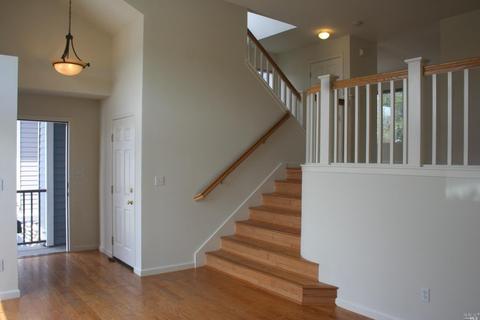 448 E St, Benicia, CA 94510 photo 2