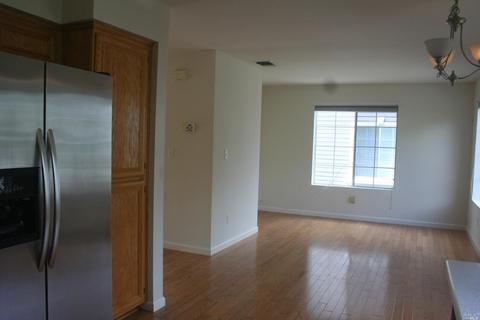 448 E St, Benicia, CA 94510 photo 7