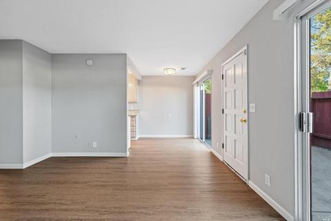 488 Corcoran Ave #2, Vallejo, CA 94589 photo 3