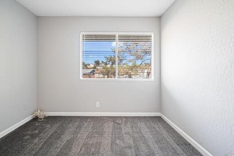 488 Corcoran Ave #2, Vallejo, CA 94589 photo 9