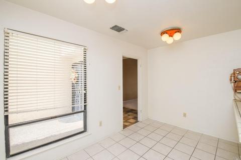 1340 Blackberry Ct, Dixon, CA 95620 photo 14