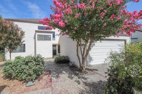 1340 Blackberry Ct, Dixon, CA 95620 photo 2