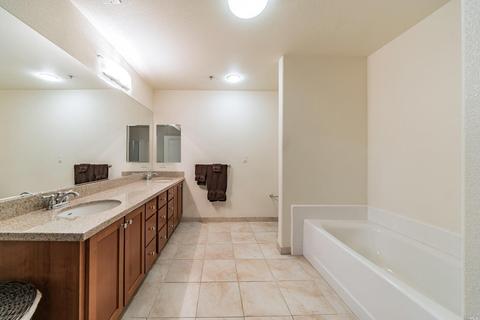 423 7th St #102, Oakland, CA 94607 photo 7