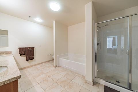 423 7th St #102, Oakland, CA 94607 photo 8