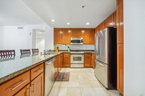 423 7th St #102, Oakland, CA 94607 photo 1