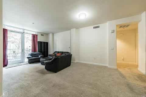 423 7th St #102, Oakland, CA 94607 photo 3